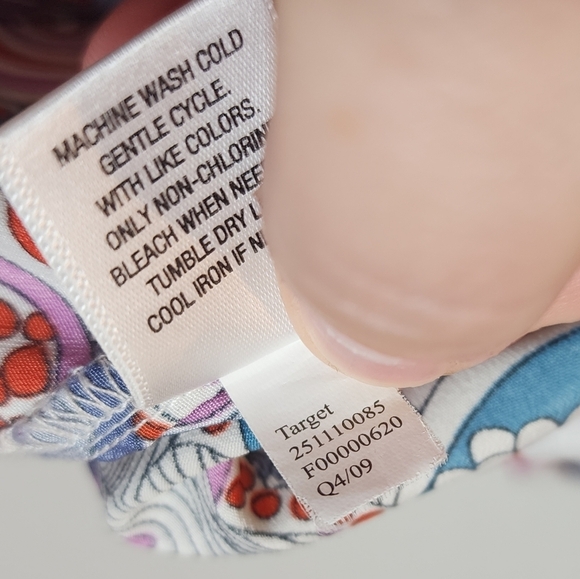 Liberty of London × Target 3/4 Sleeve pleated blouse.  Ruffle hem.  Size medium. - Picture 14 of 15